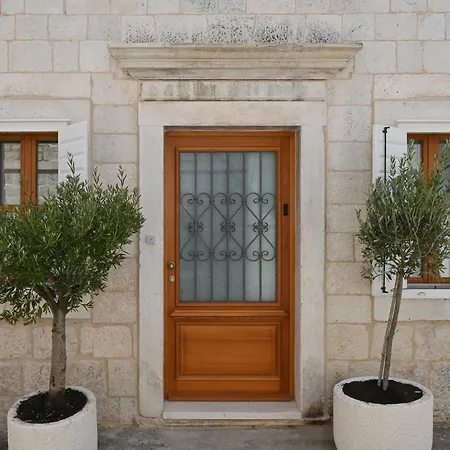 Milan Luxury * Trogir