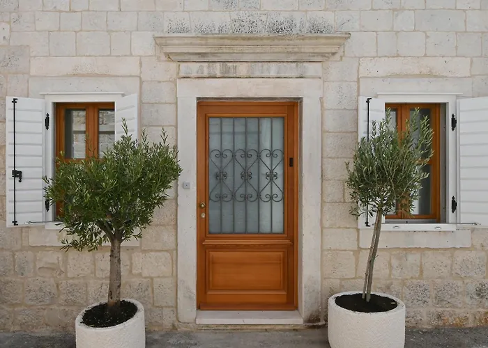 Milan Luxury * Трогир